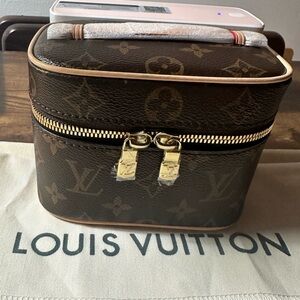 Lot of 2 reserved for Cindy
Listing includes everything pictured